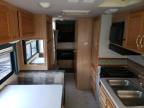 2000 Workhorse Custom Chassis Motorhome Chassis P3500 за продажба в Woodburn, OR - Side