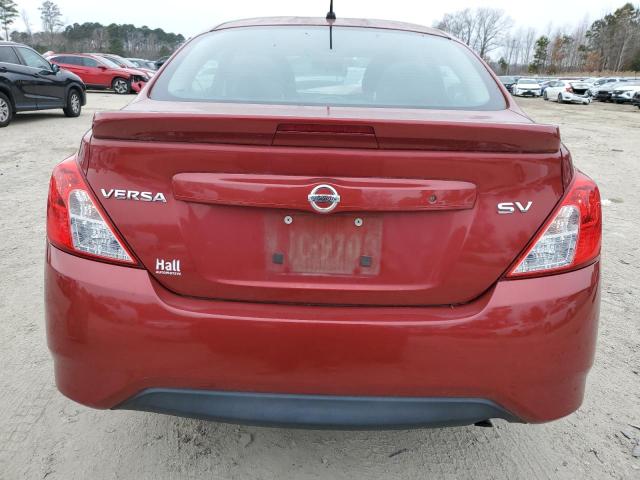  NISSAN VERSA 2016 Червоний