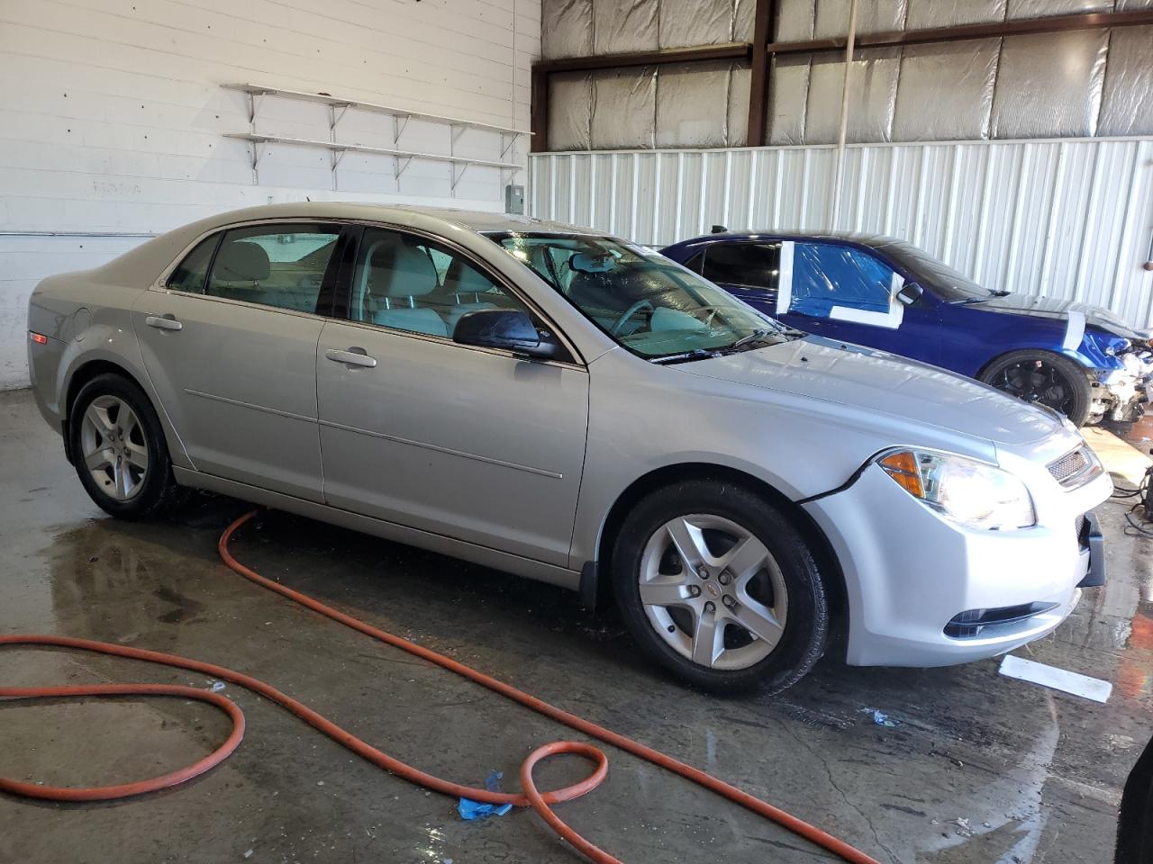 2011 Chevrolet Malibu - Image 4