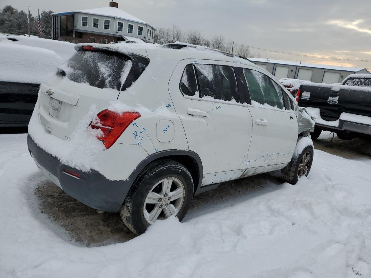 2016 Chevrolet Trax - Image 3
