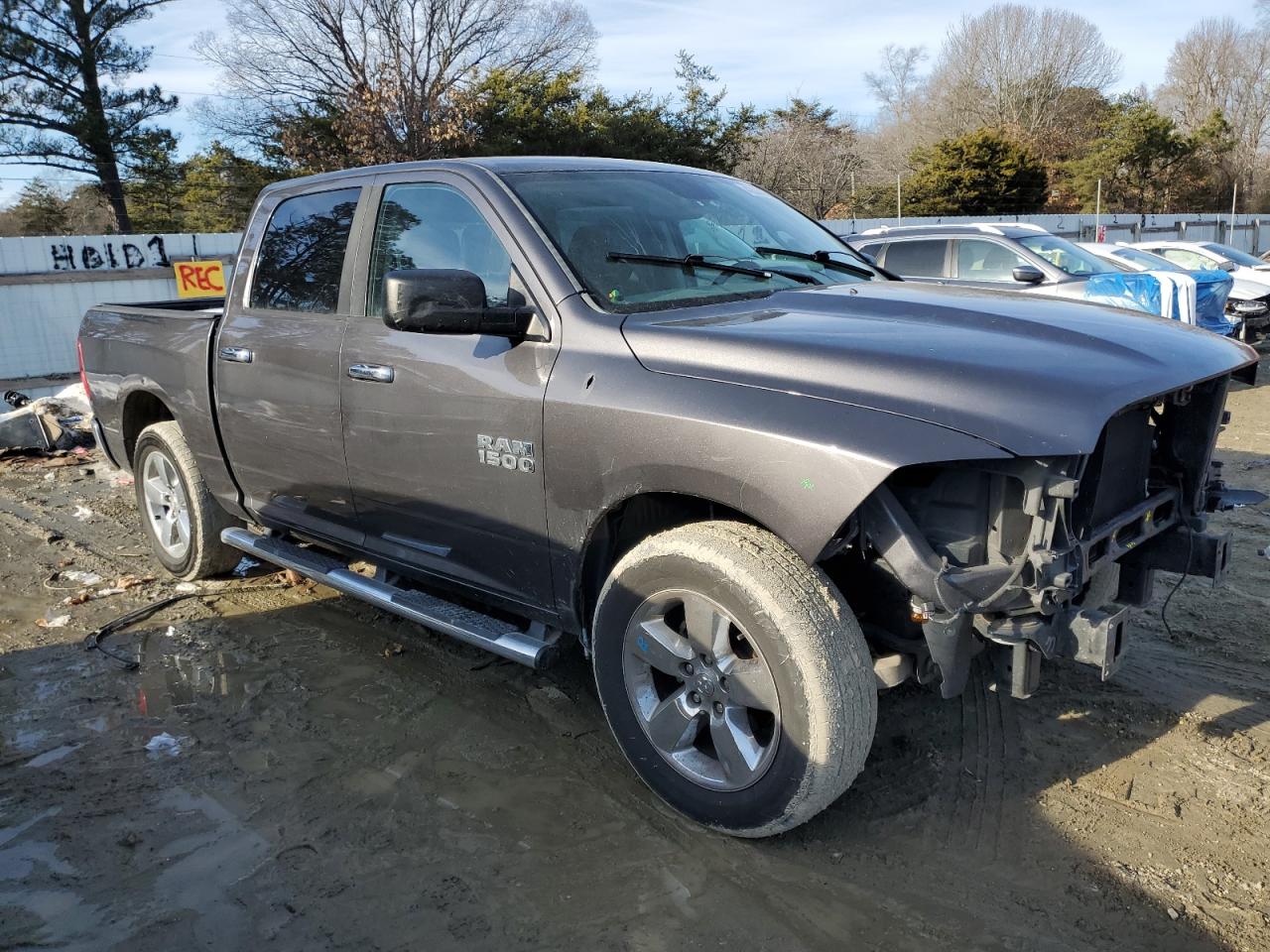 2015 RAM 1500 - Image 4