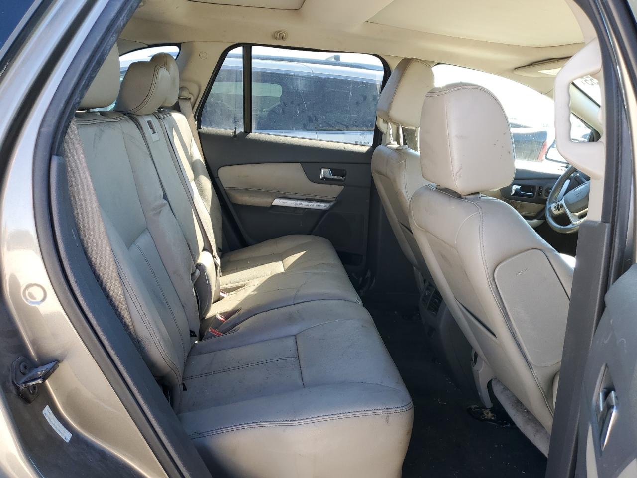 2012 Ford Edge - Image 11