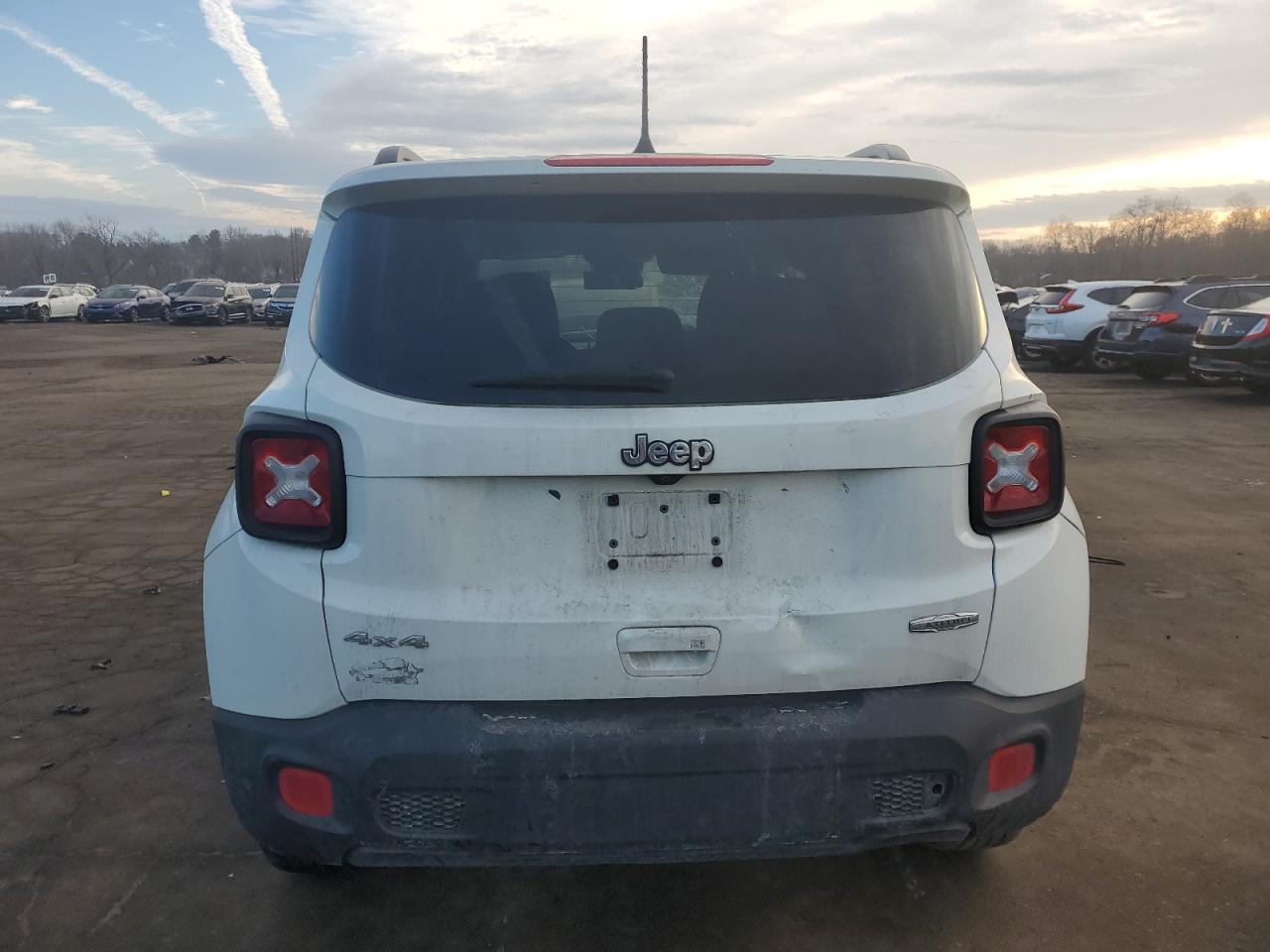 2018 Jeep Renegade - Image 6