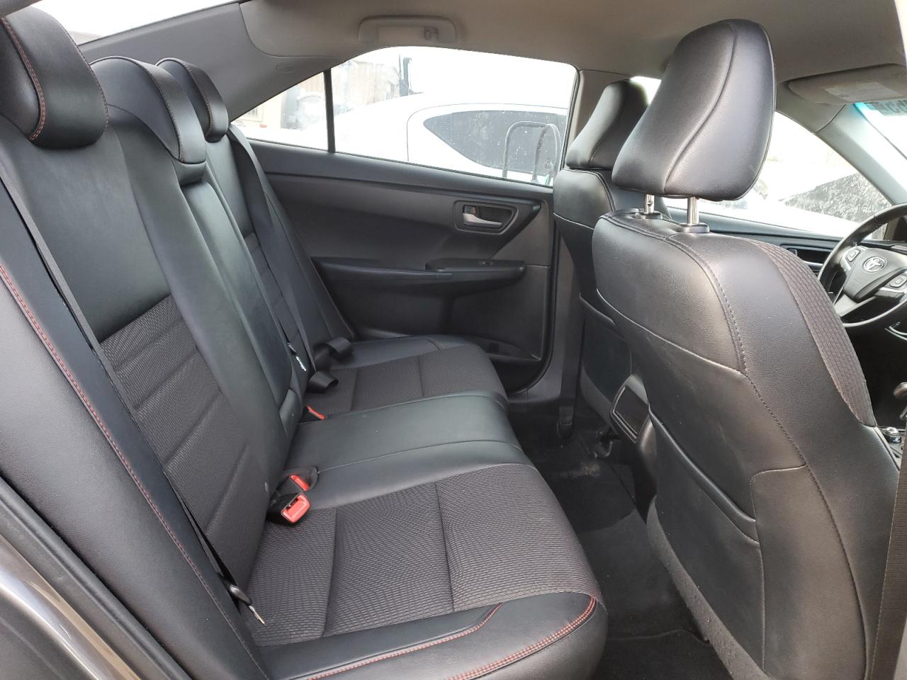 2016 Toyota Camry - Image 10