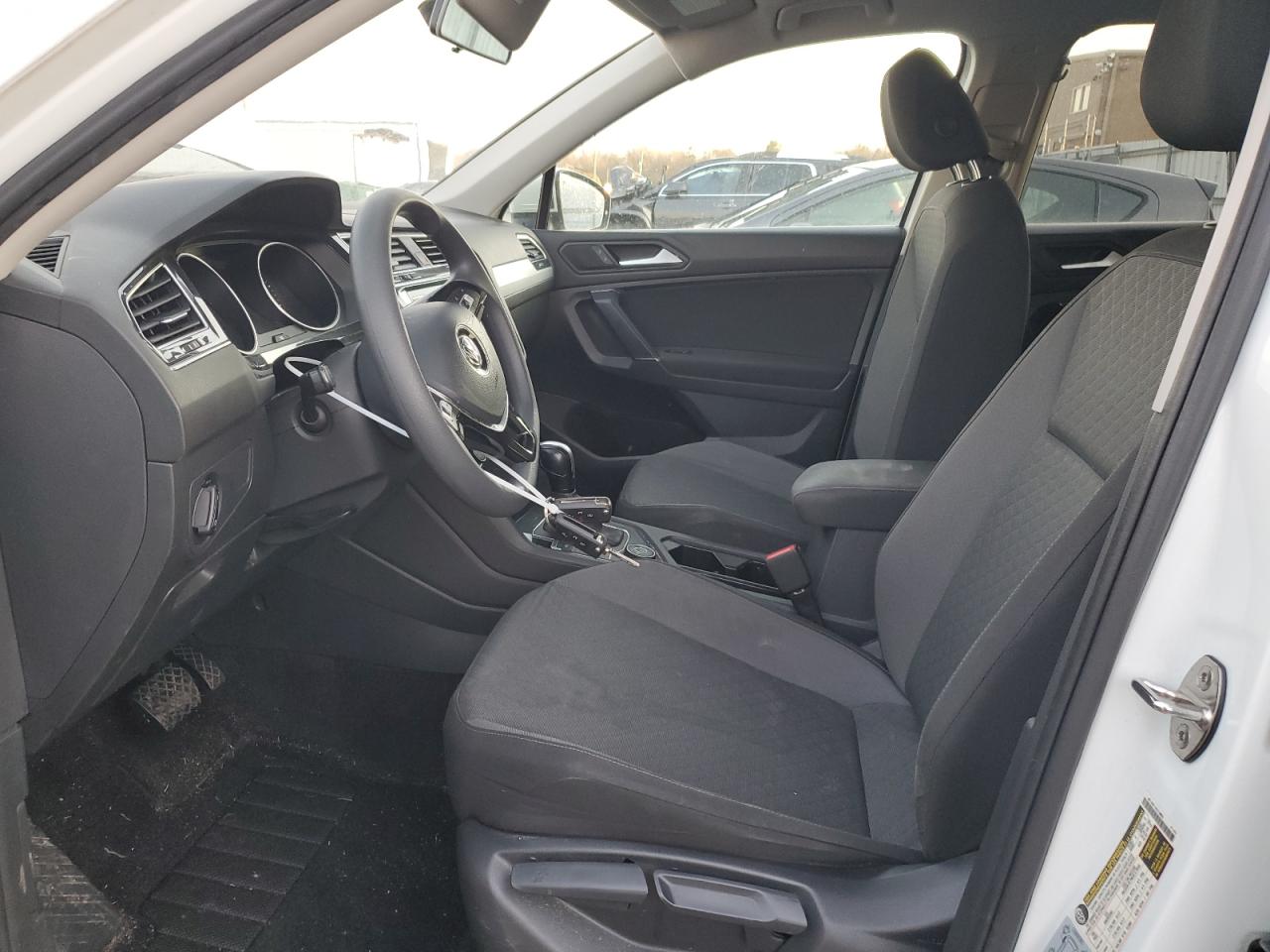 2020 Volkswagen Tiguan - Image 7