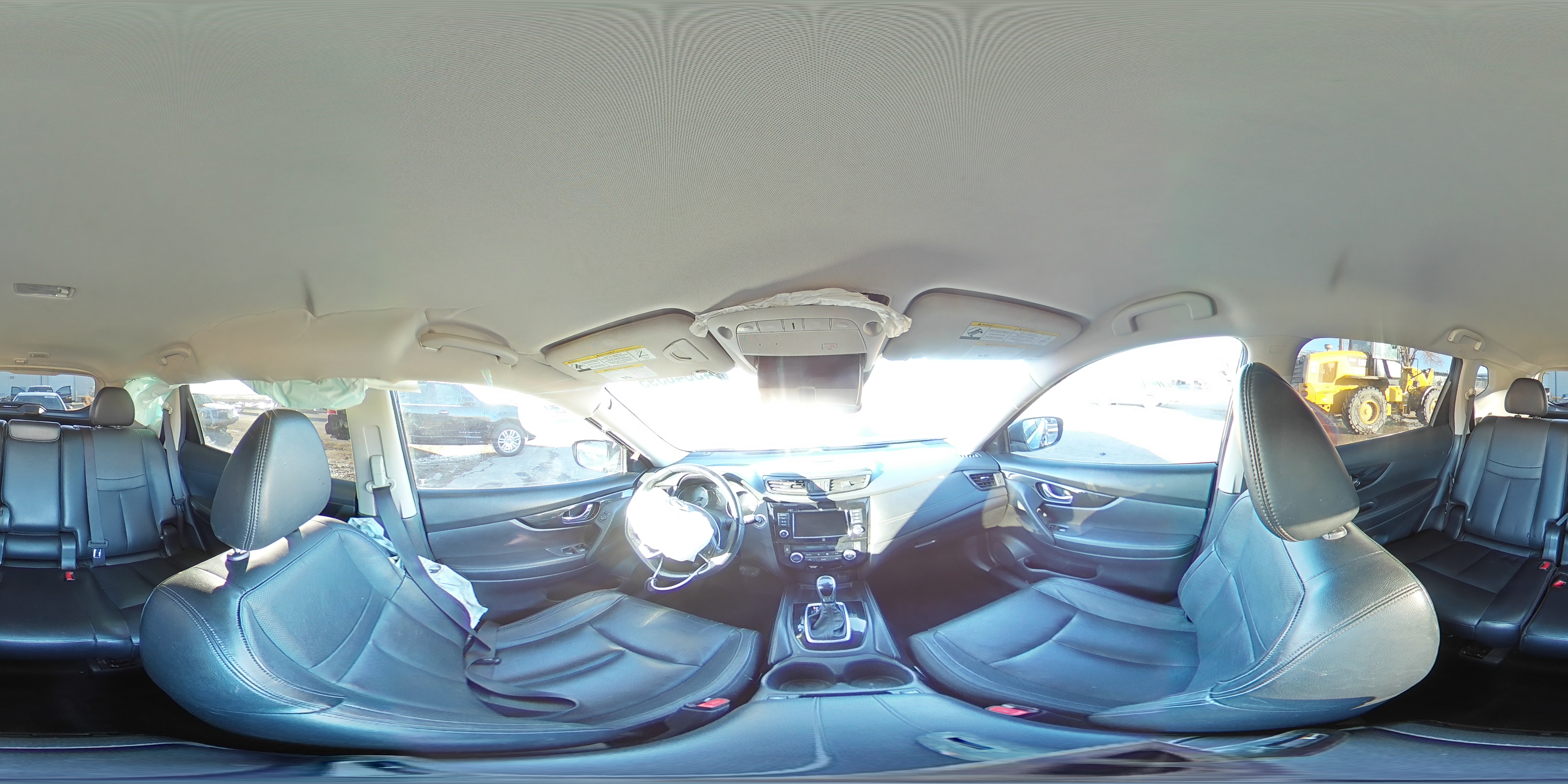 2018 Nissan Rogue - Image 15
