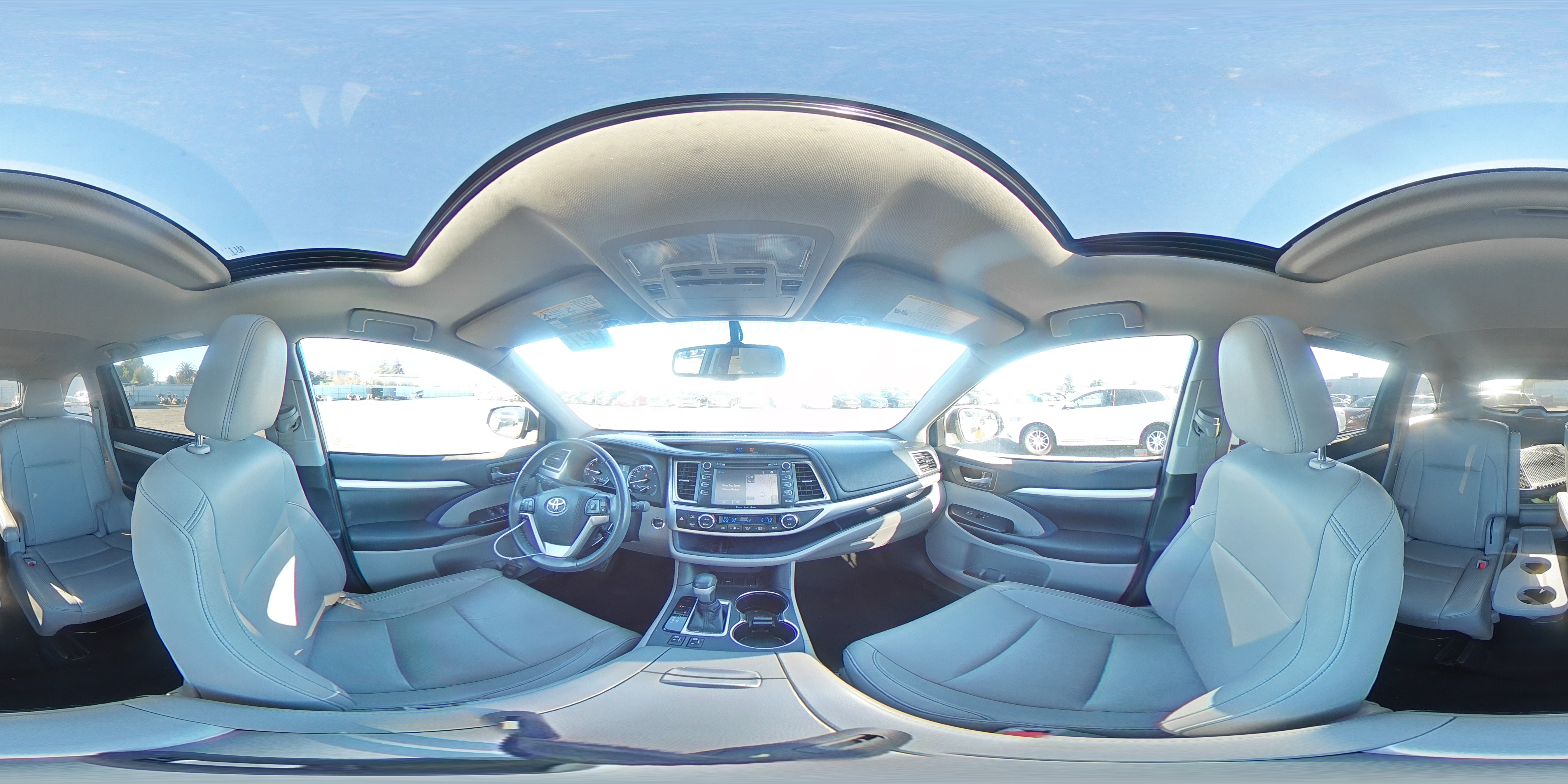 2016 Toyota Highlander - Image 14