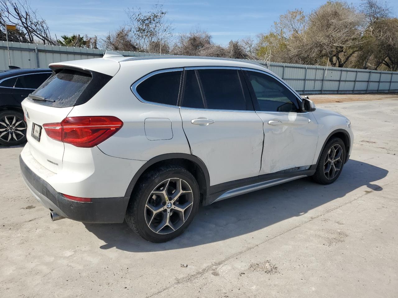 2019 BMW X1 - Image 3