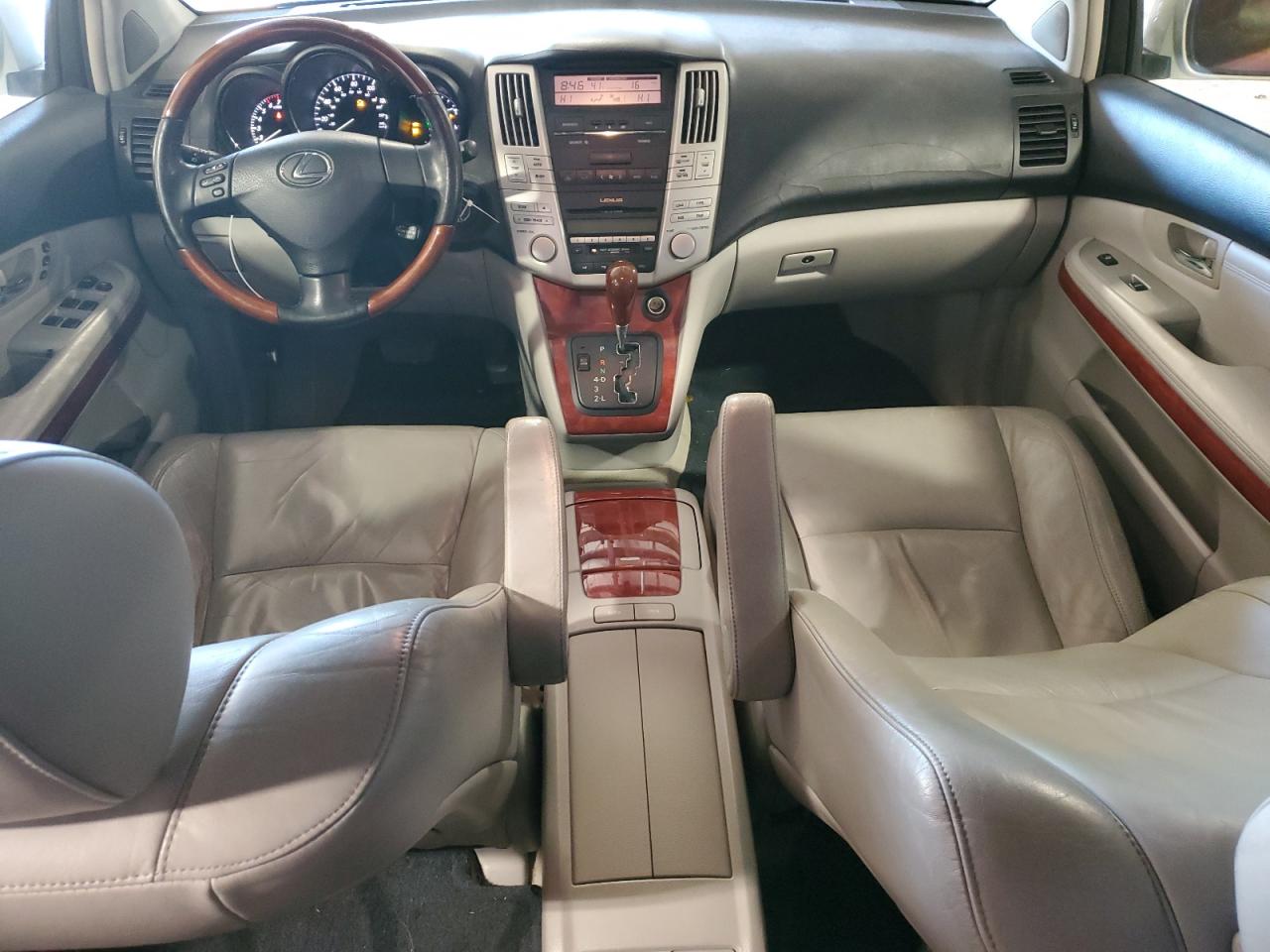 2004 Lexus RX - Image 8