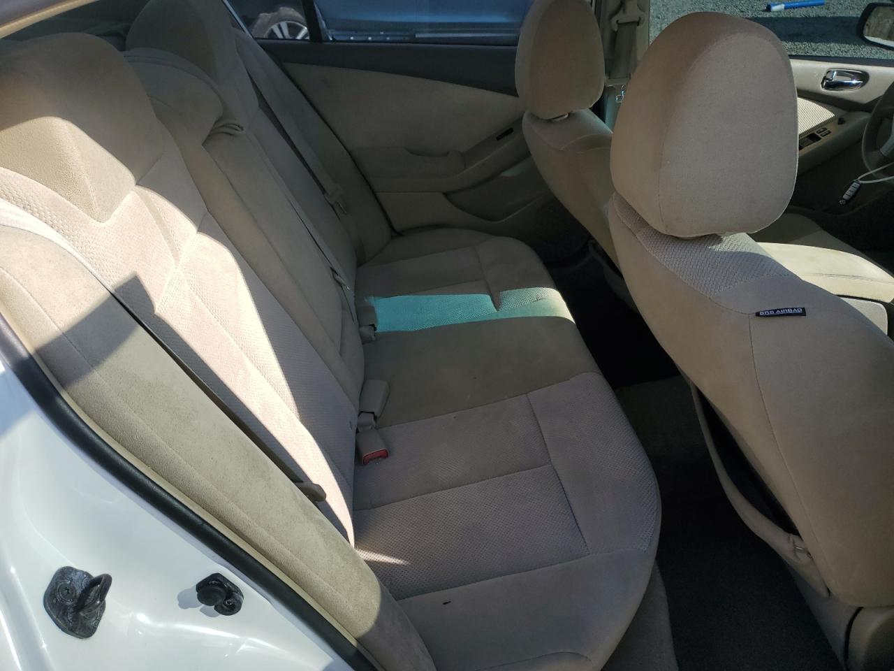 2009 Nissan Altima - Image 11