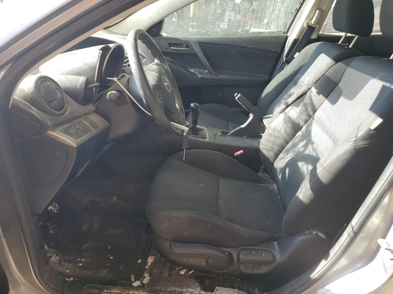 2010 Mazda 3 - Image 7