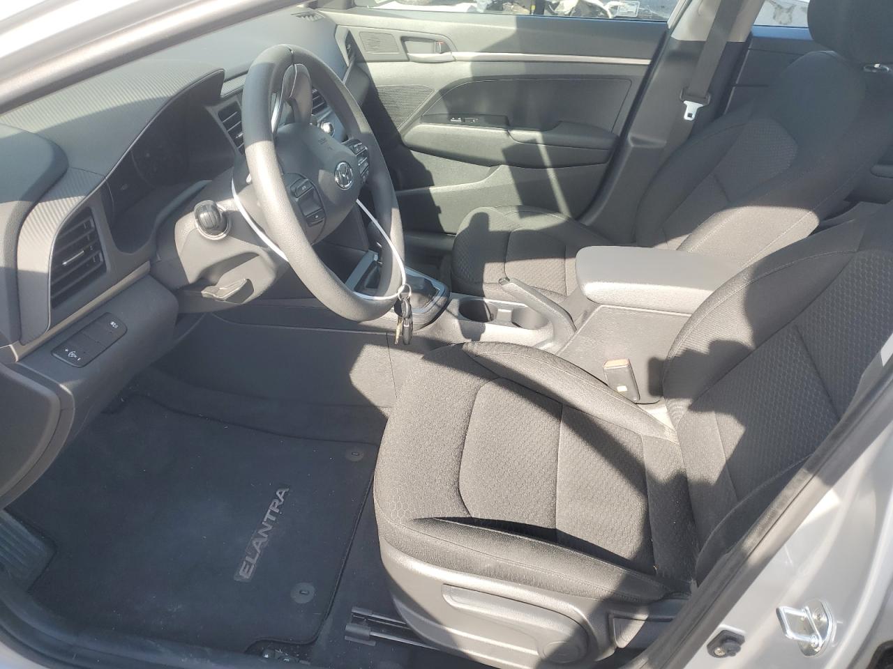 2019 Hyundai Elantra - Image 7