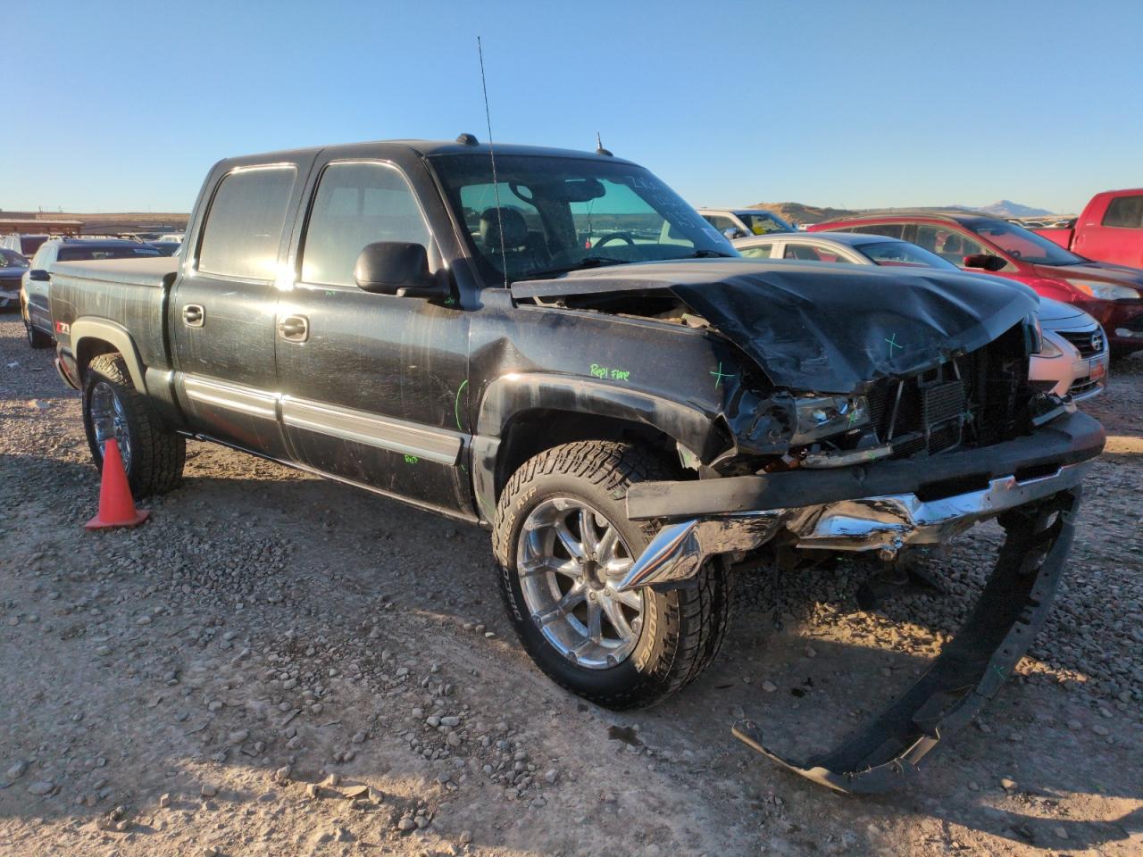 2005 Chevrolet Silverado - Image 4