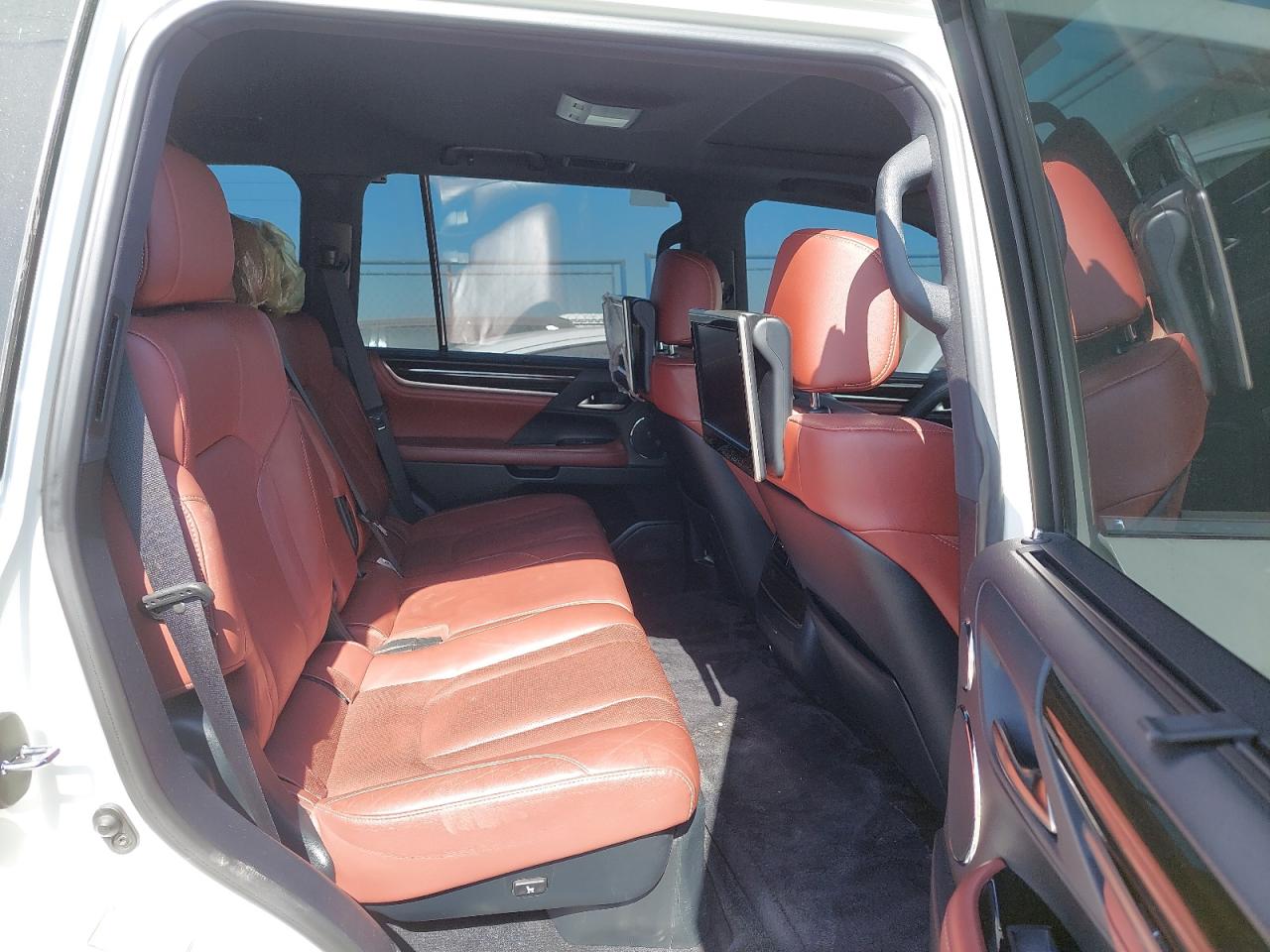 JTJHY00W8H4240138 - 2017 Lexus LX570 - #42071425