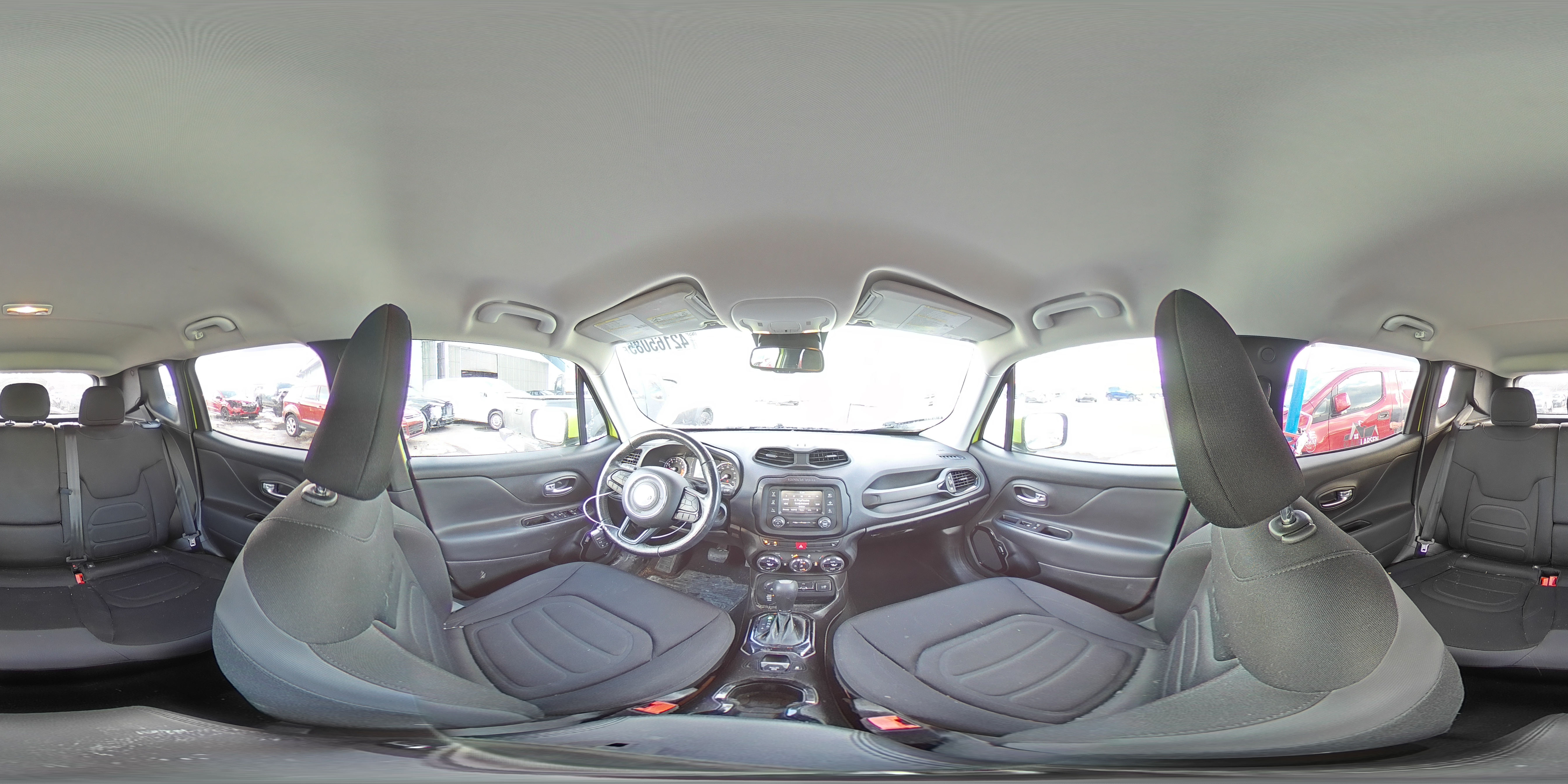 2017 Jeep Renegade - Image 13