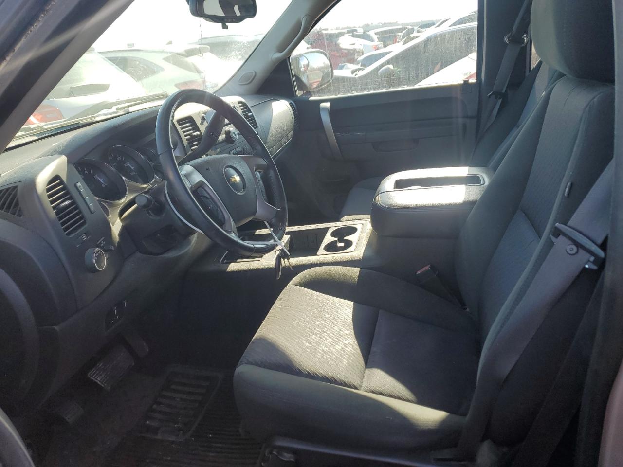 2012 Chevrolet Silverado - Image 7