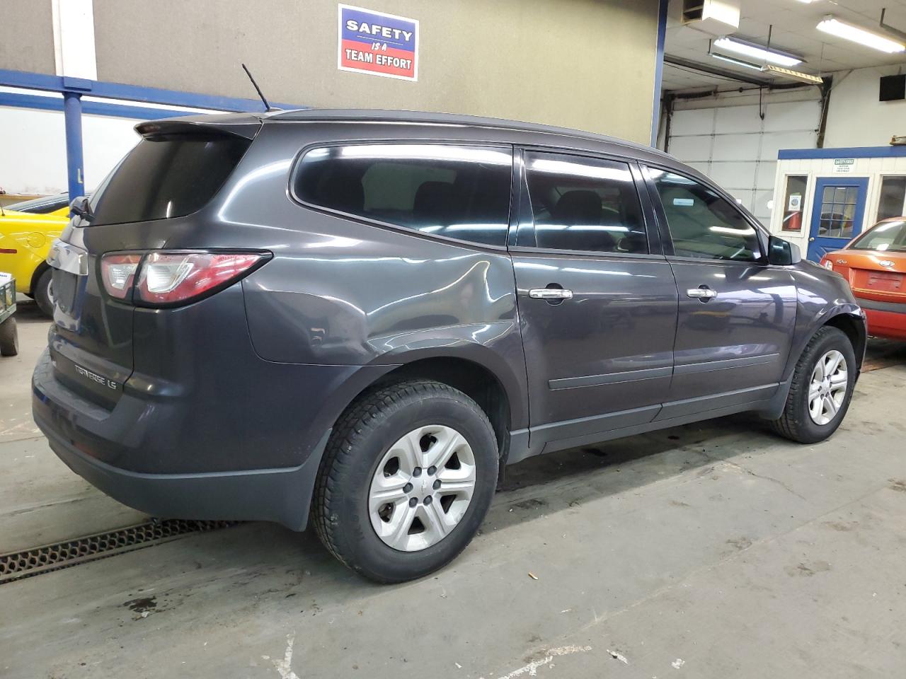 VIN 1GNKRFED2EJ222416 2014 CHEVROLET TRAVERSE no.3