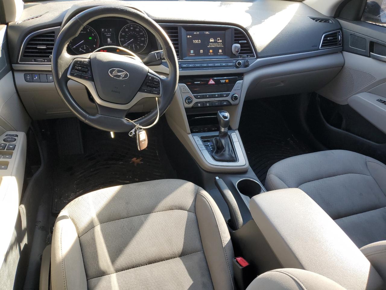 2018 Hyundai Elantra - Image 8