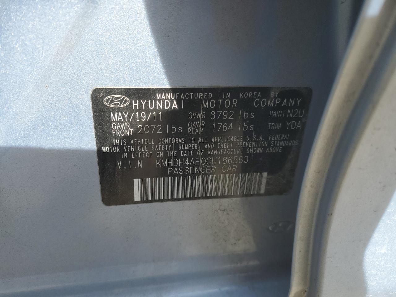 2012 Hyundai Elantra - Image 12