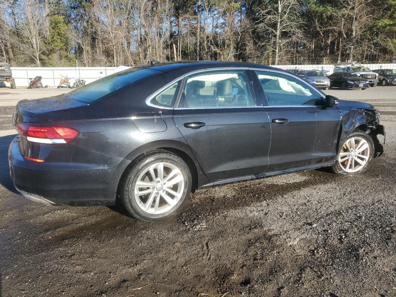 2020 Volkswagen Passat - Image 3