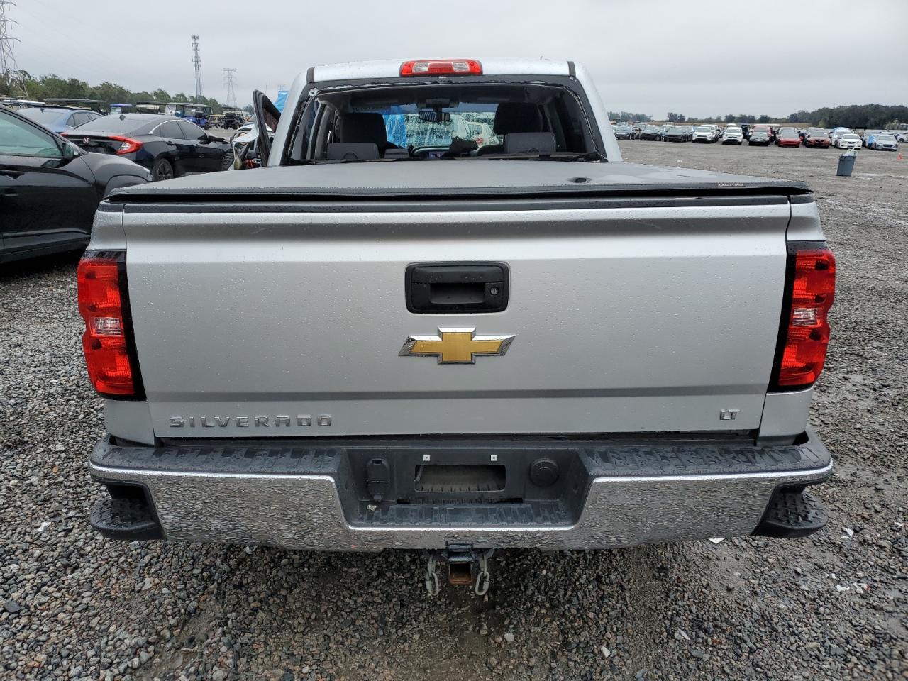 2017 Chevrolet Silverado - Image 6