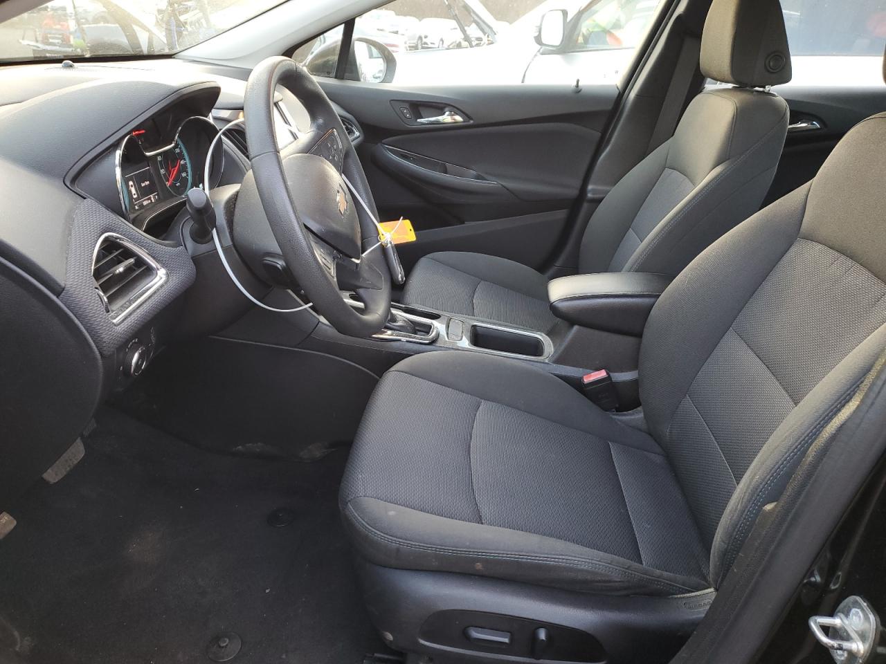 2018 Chevrolet Cruze - Image 7