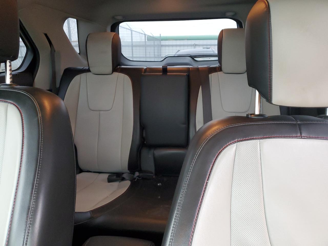 2016 Chevrolet Equinox - Image 10