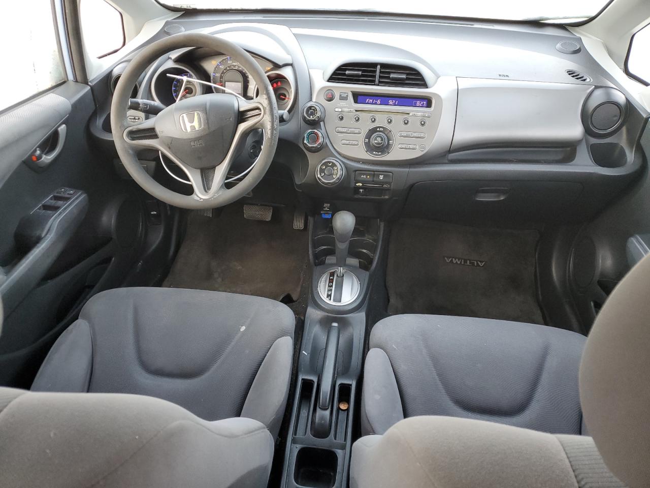 2010 Honda Fit - Image 8