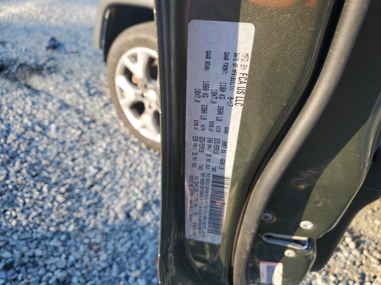 2018 Jeep Compass - Image 12