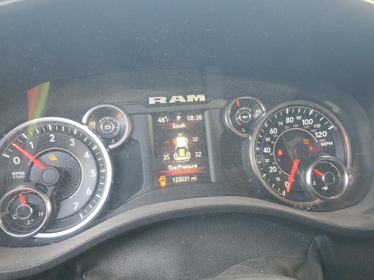 2019 RAM 1500 - Image 9