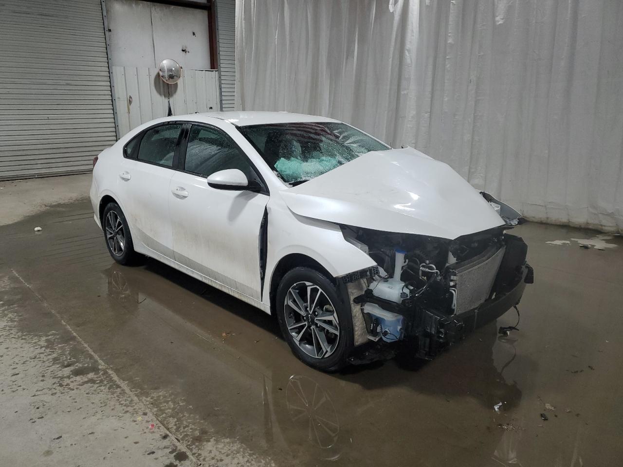 2022 Kia Forte - Image 4