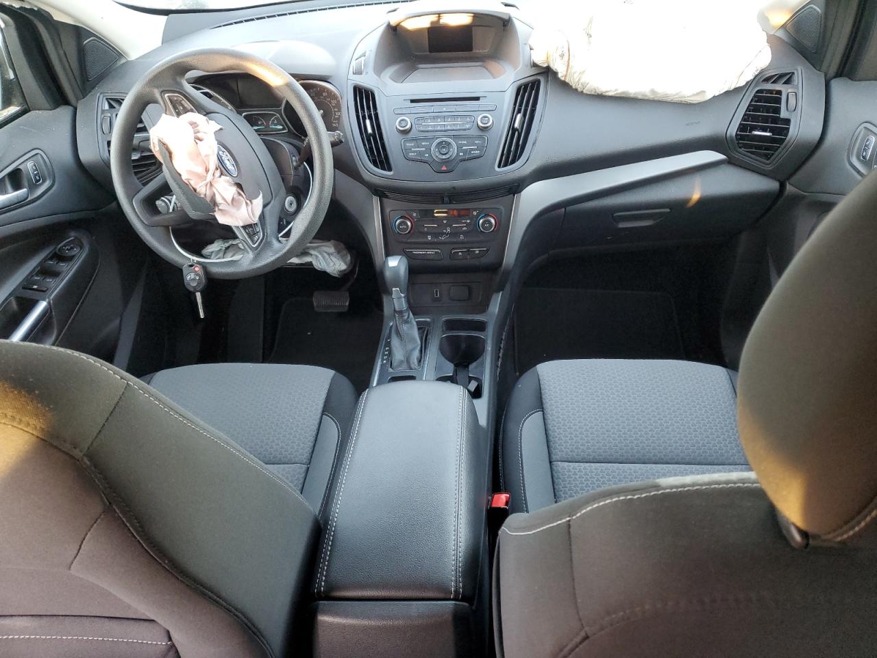 2017 Ford Escape - Image 8