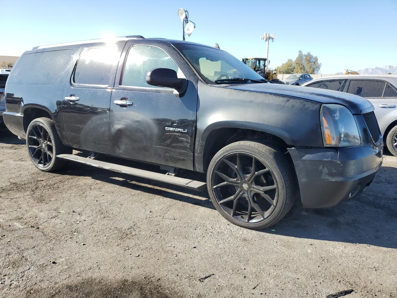 2007 GMC Yukon - Image 4