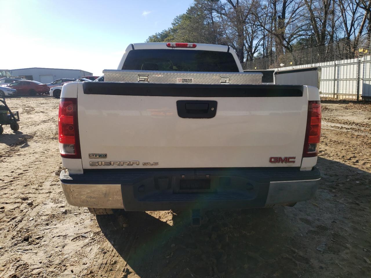 2011 GMC Sierra - Image 6