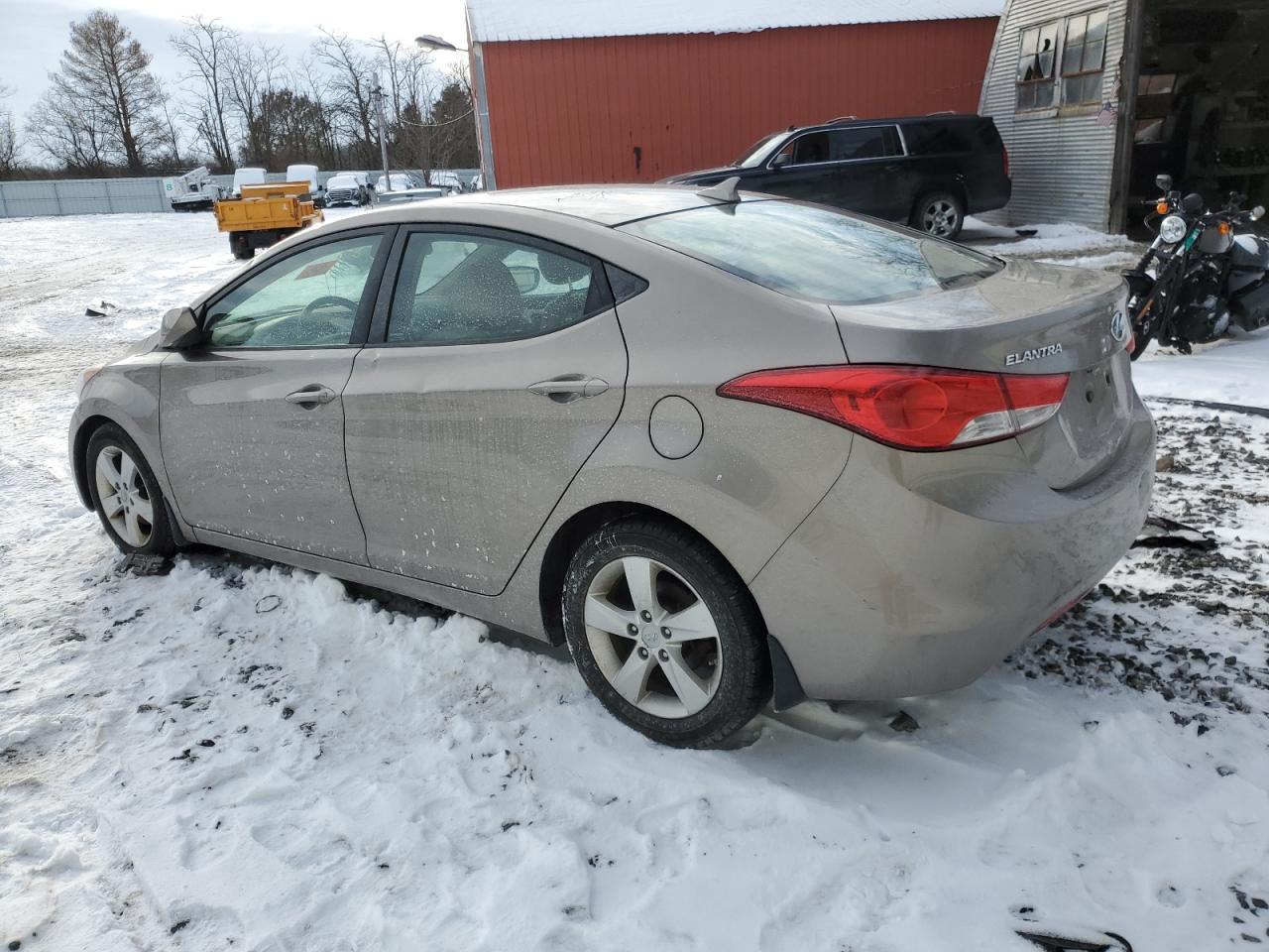 VIN 5NPDH4AE9DH383702 2013 HYUNDAI ELANTRA no.2