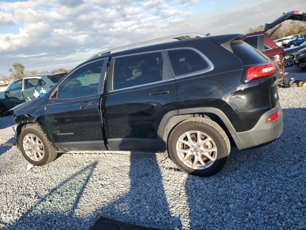 2018 Jeep Grand Cherokee - Image 2
