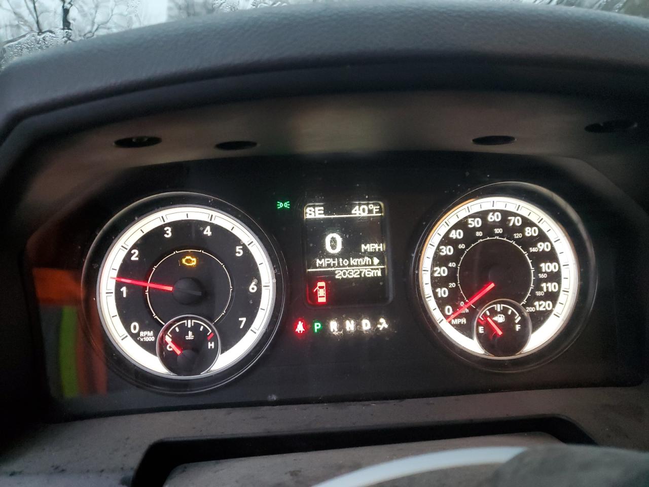 2015 RAM 1500 - Image 9