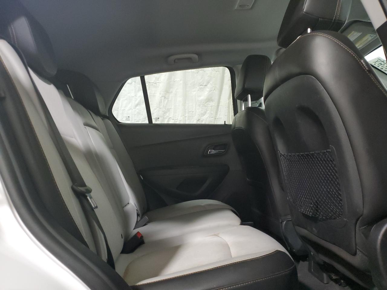 2018 Chevrolet Trax - Image 11