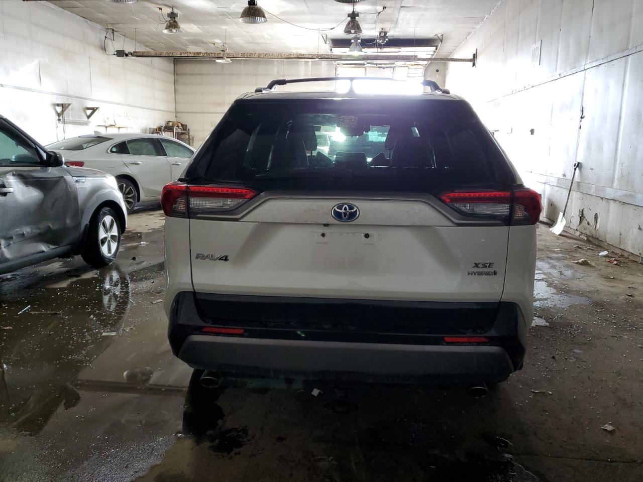 2019 Toyota RAV 4 - Image 6