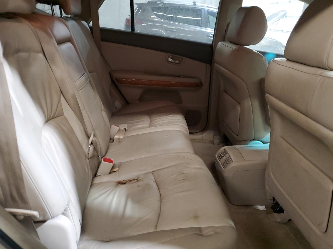 2004 Lexus RX - Image 11