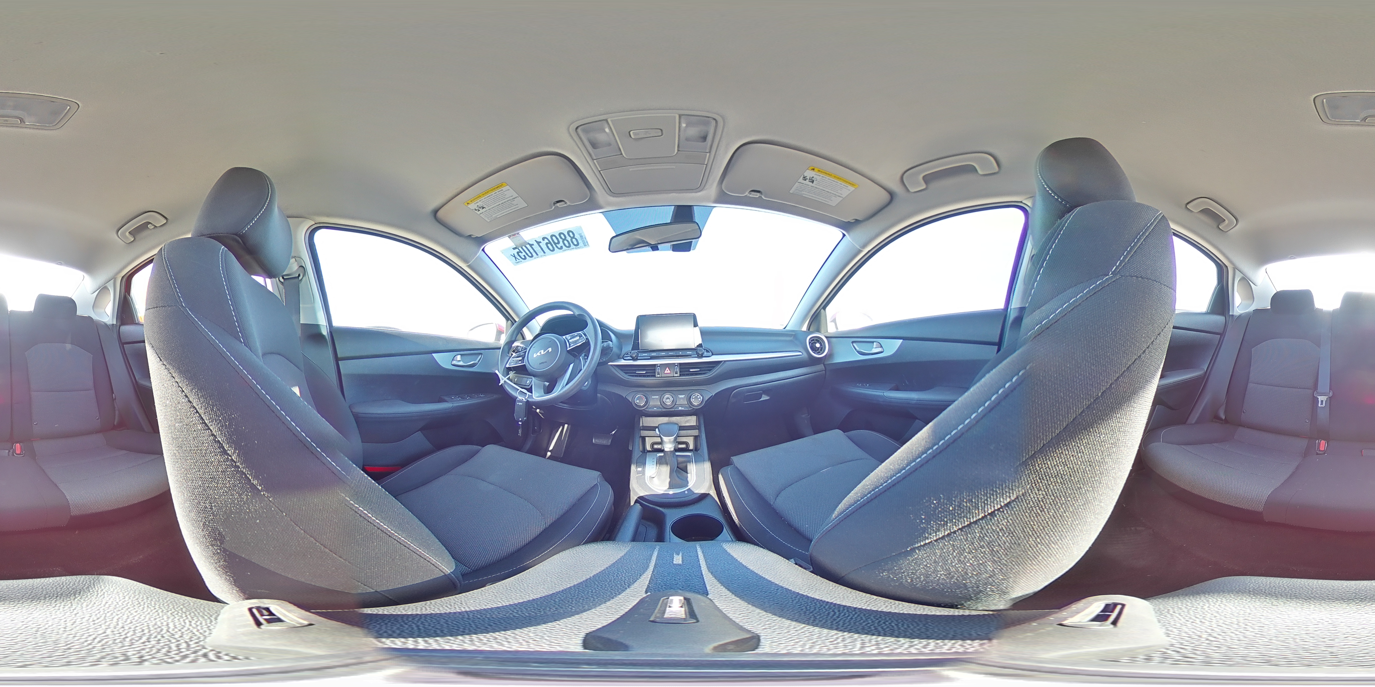 2023 Kia Forte - Image 12