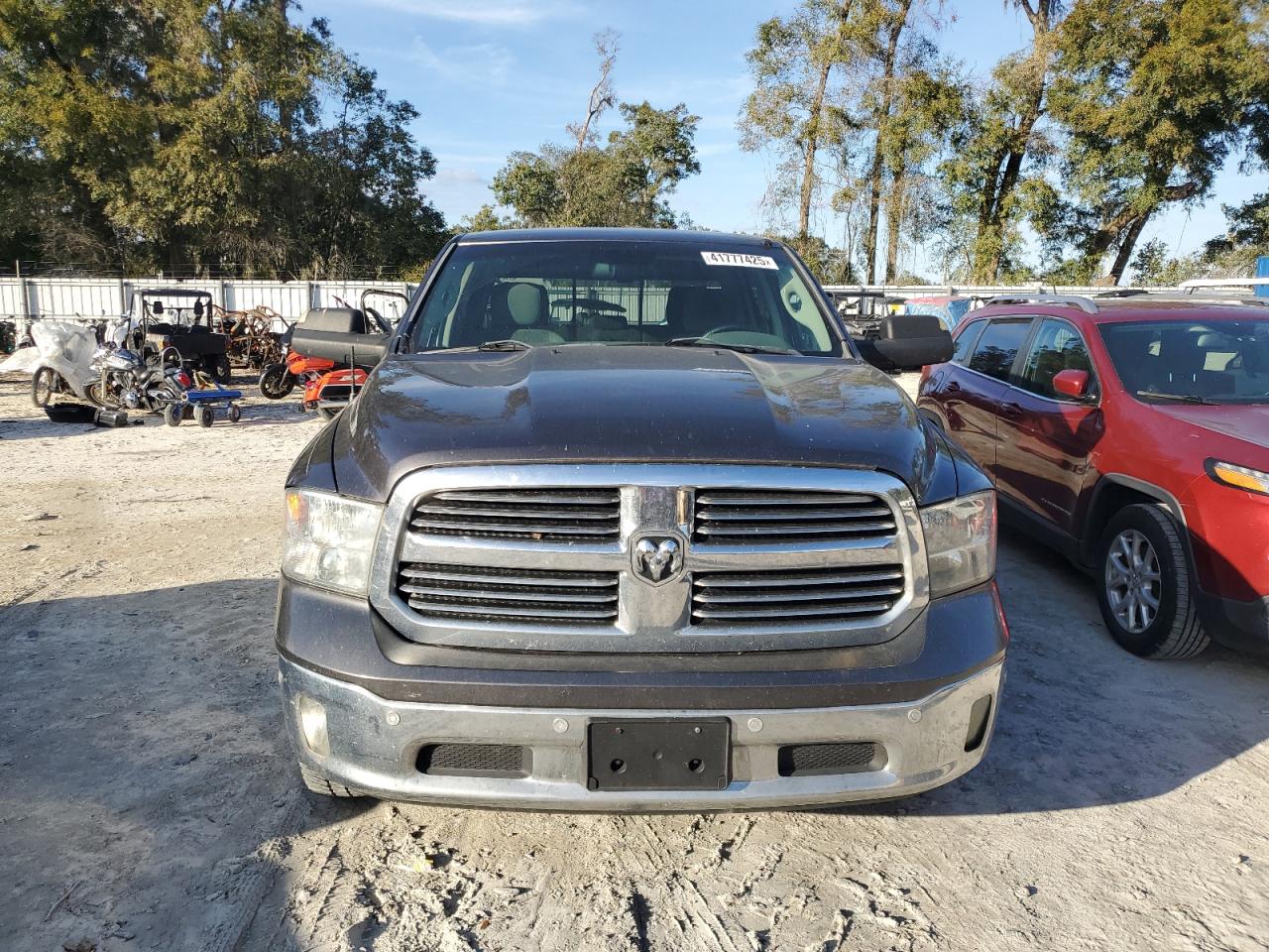2015 RAM 1500 - Image 5
