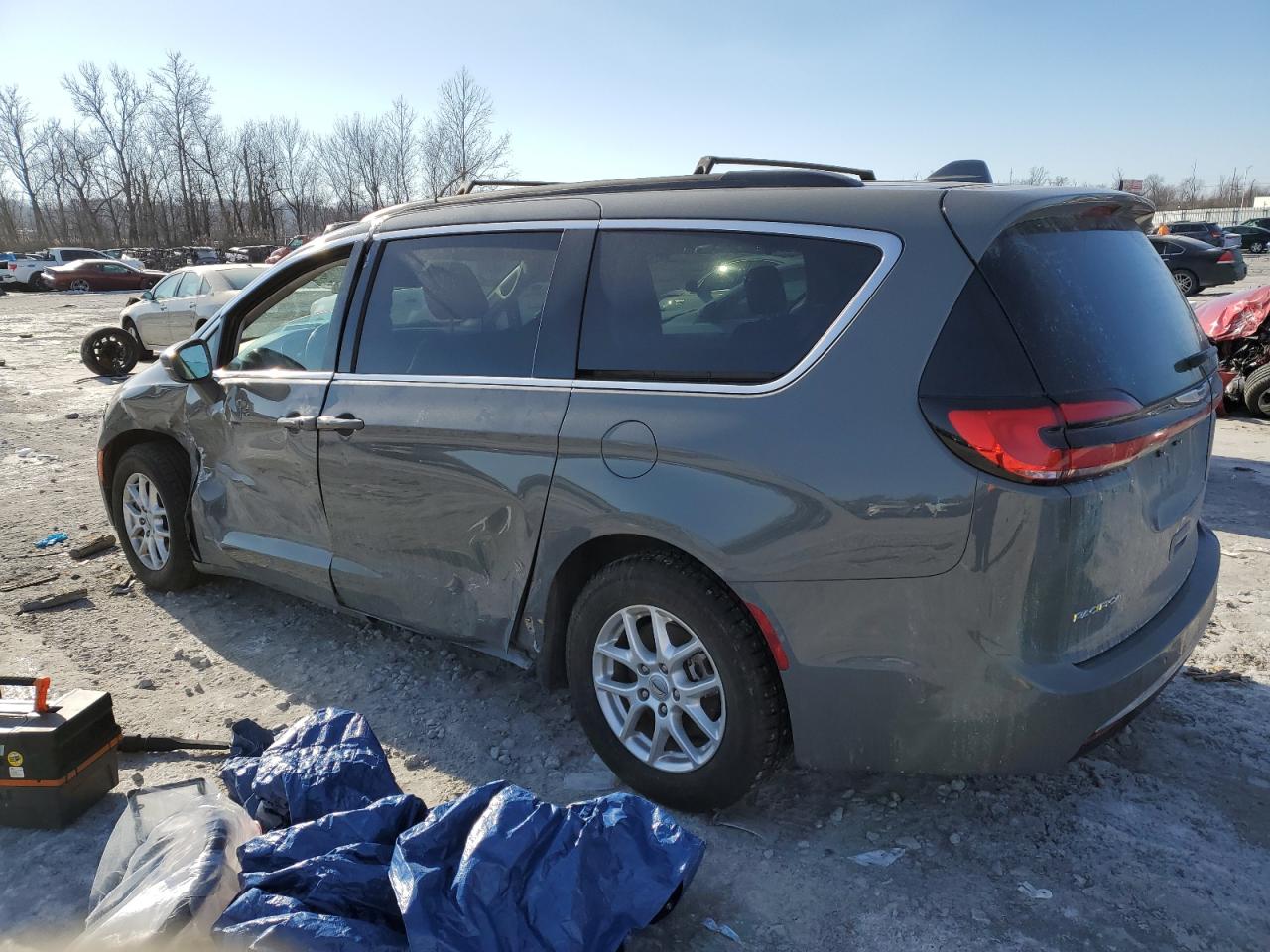 2022 Chrysler Pacifica - Image 2