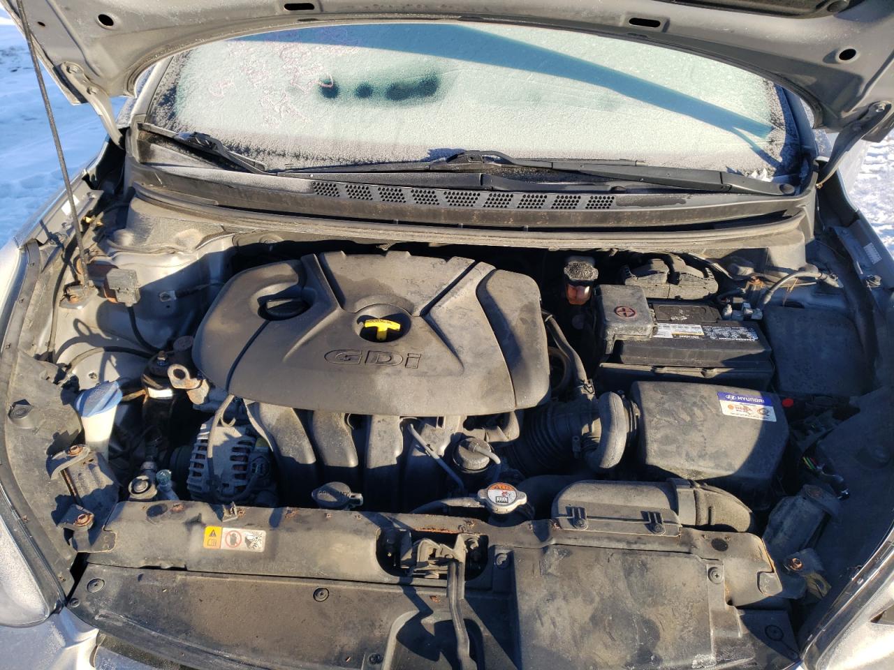 2016 Hyundai Elantra - Image 13