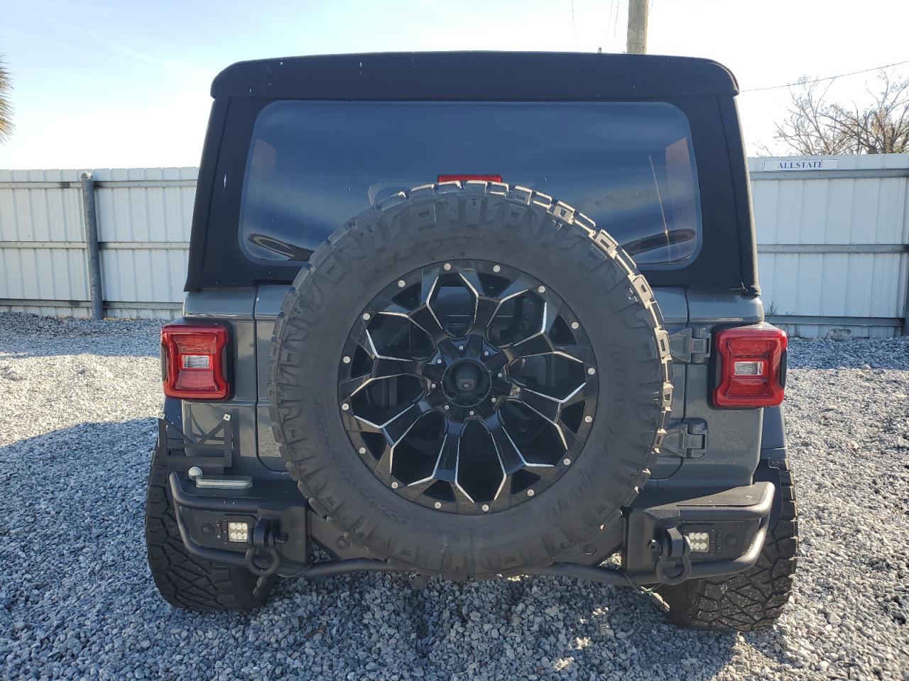 2018 Jeep Wrangler - Image 6