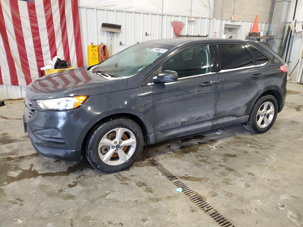 2021 Ford Edge - Image 1