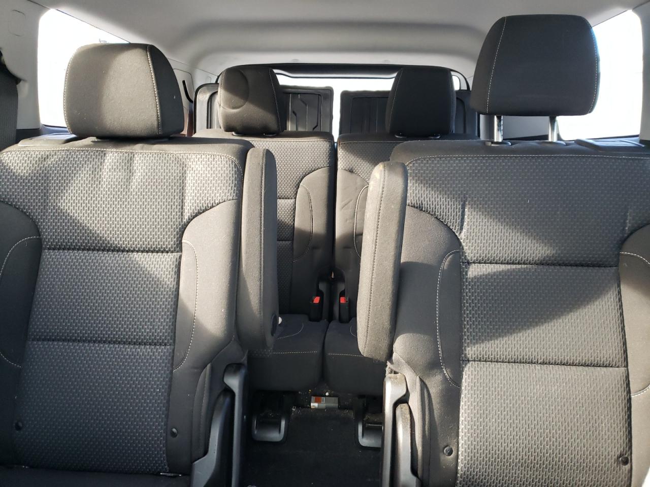 2021 GMC Acadia - Image 10
