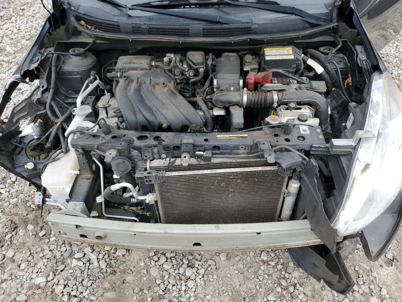 2015 Nissan Versa - Image 11