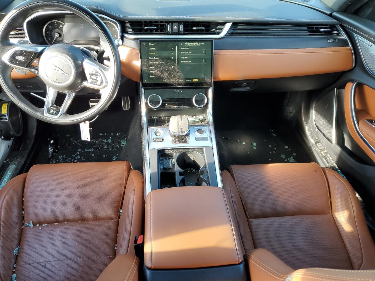 2022 Jaguar XF - Image 8