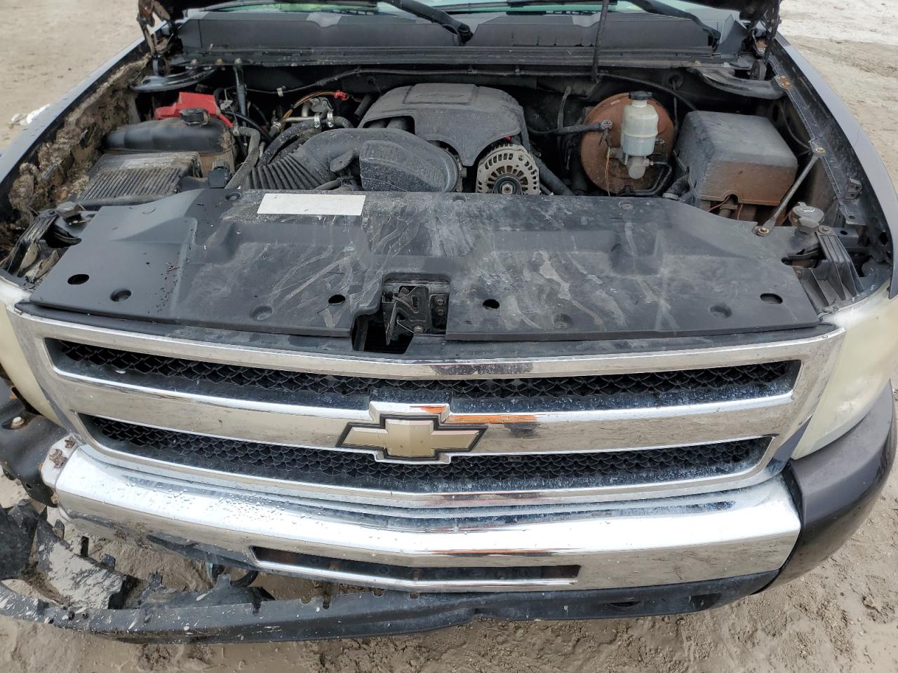 2010 Chevrolet Silverado - Image 12